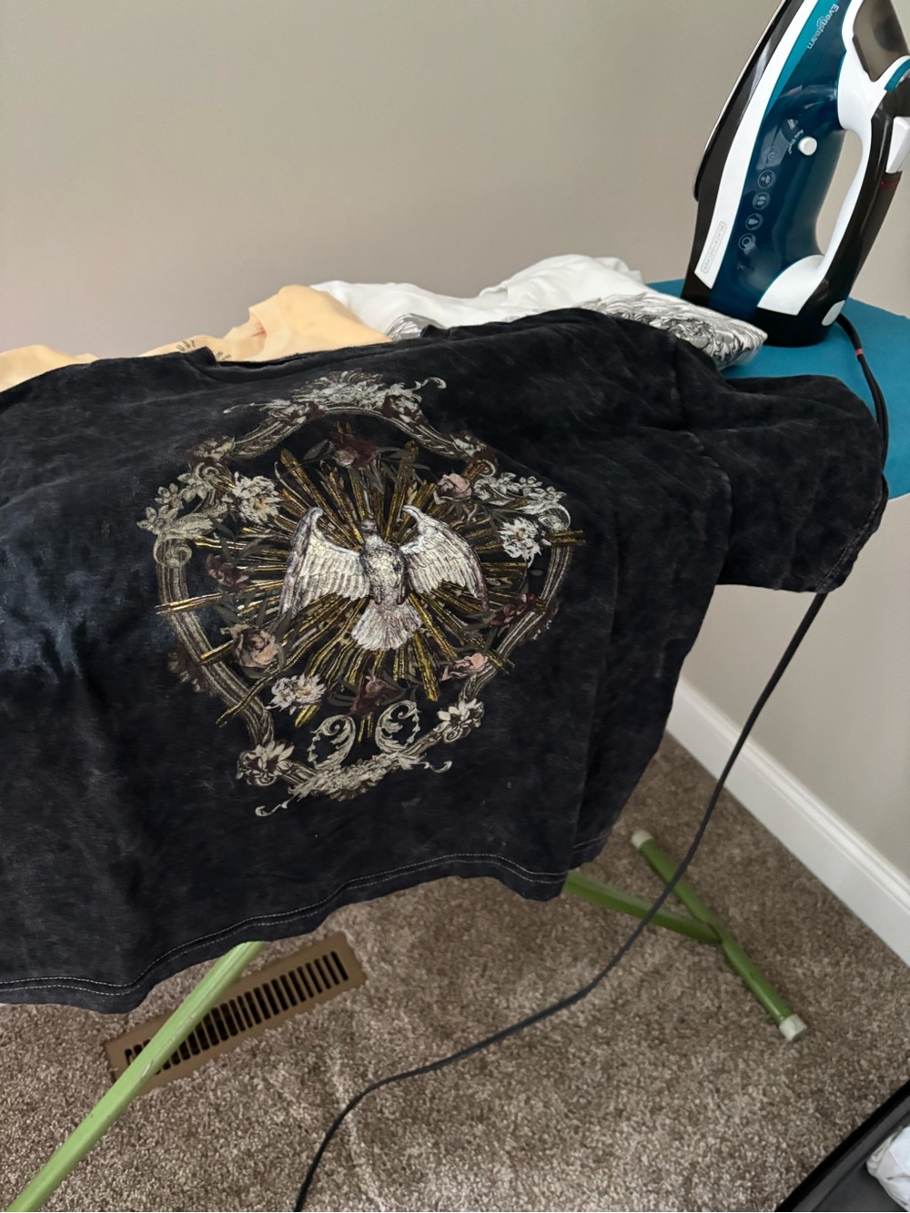 Black Short-Sleeve Graphic Tee with Embroidered Dove Motif